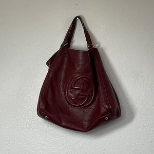 Gucci:  Elegant Leather Tote Bag